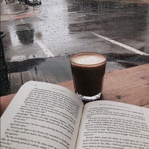 Meet your Posher, Ava